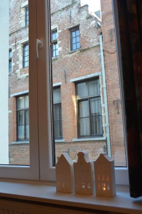 Hippe Studio In Historisch Gebouw In Oude Centrum Antwerp Exterior photo